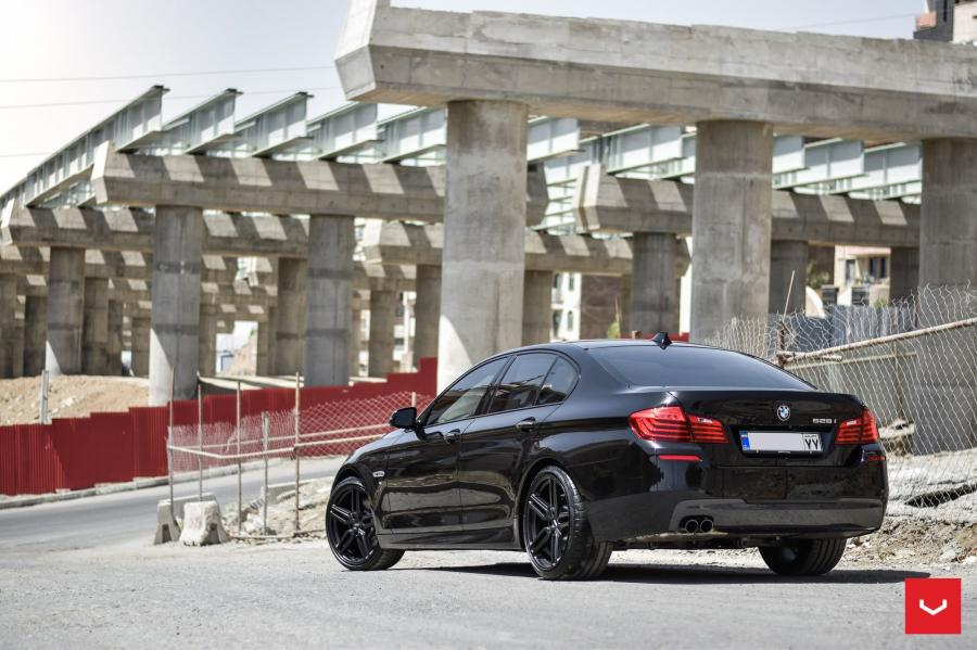  BMW 528i Sedan on Vossen Wheels (HF-1) 2019 года  (фото 12 из 20)
